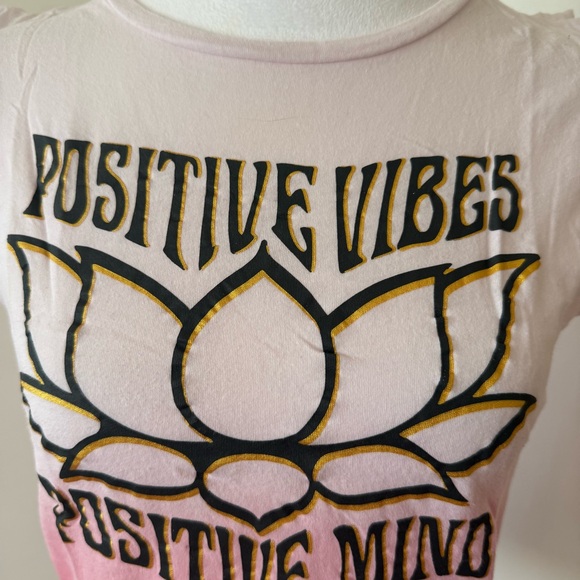 Freeze White and Pink Muscle Tee Sleeveless Graphic Lotus Design - 100% cotton - Picture 5 of 7